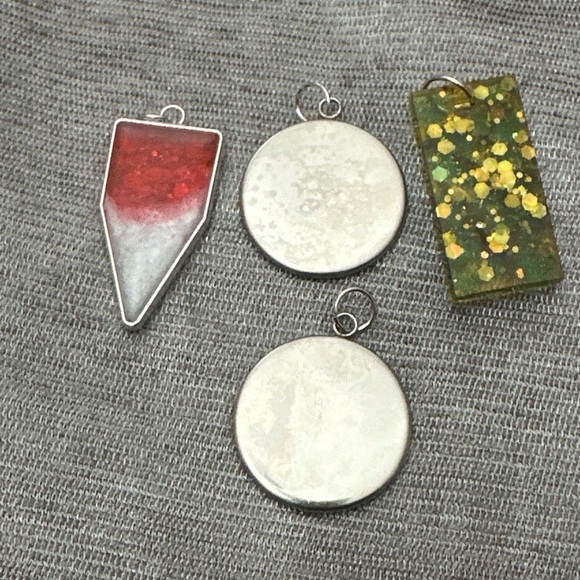 Colorful Pendant necklace set of 4 new handmade resin mixed media - Picture 7 of 7